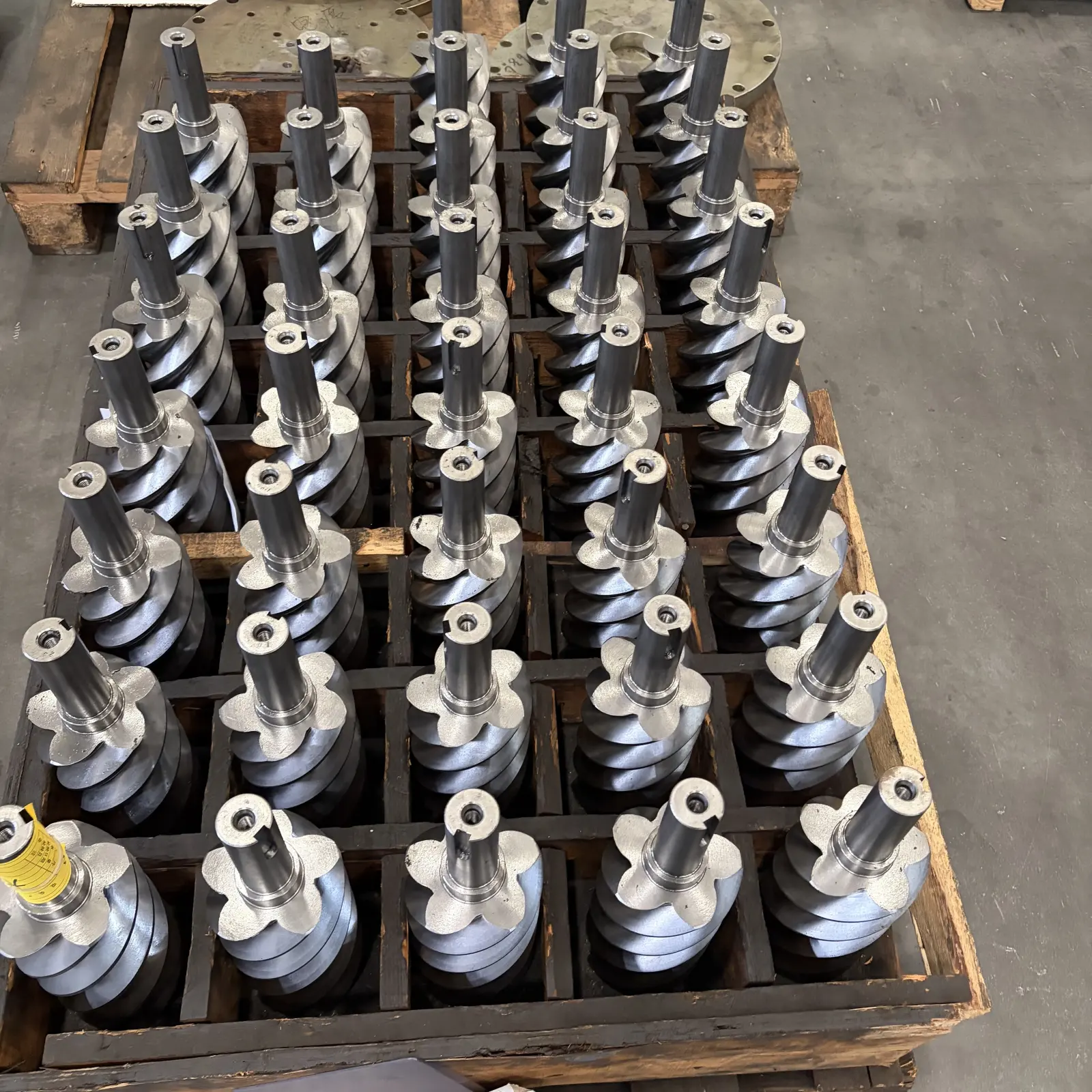 Machined screw rotor details